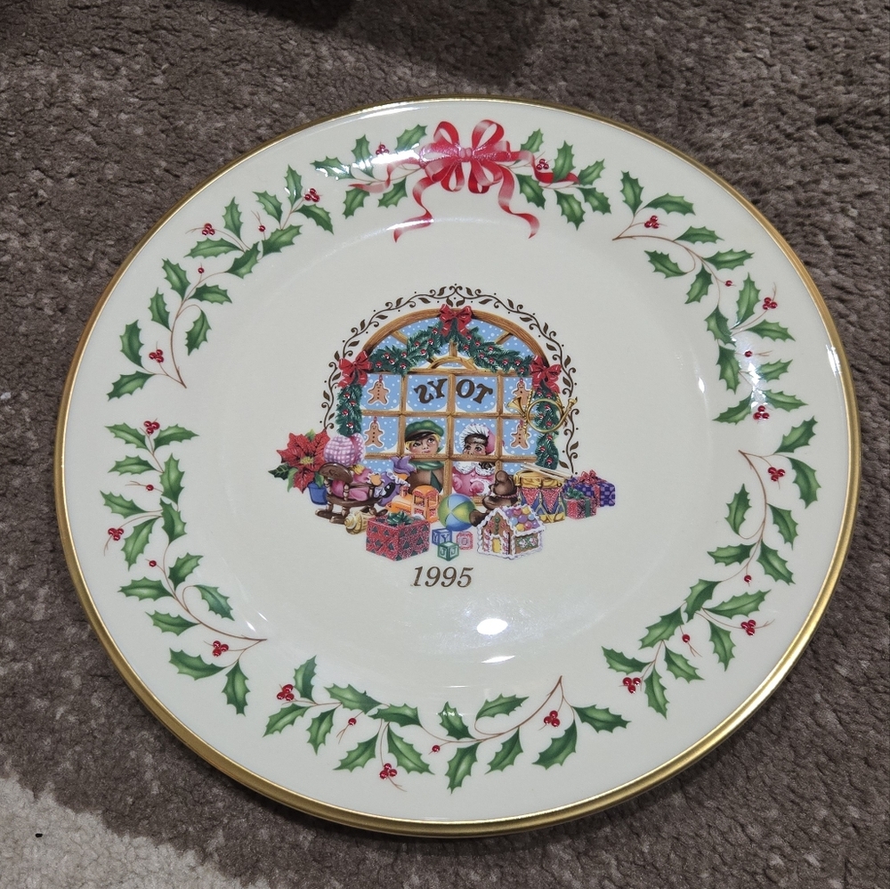 Lenox Christmas Plate